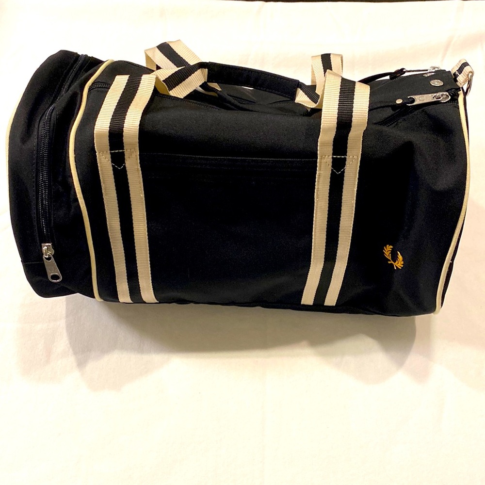 Fred Perry Nylon black barrel bag, NWOT